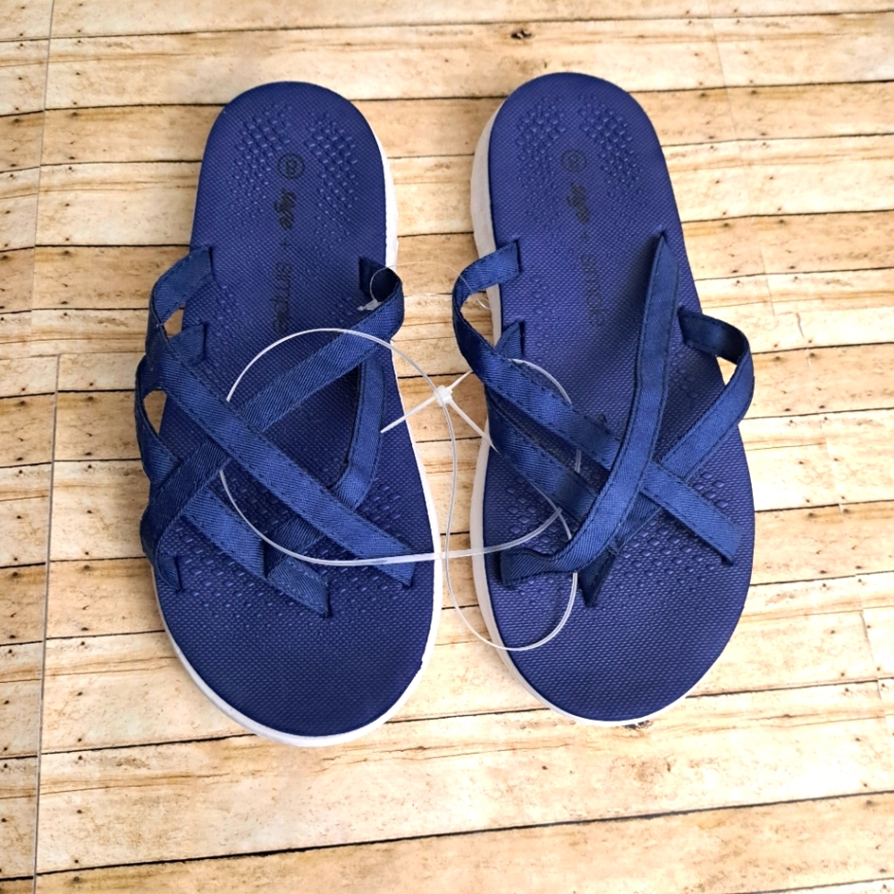 Sage + Simple Women's Blue Lightweight Strappy Flip Flop Sandals Sz 8